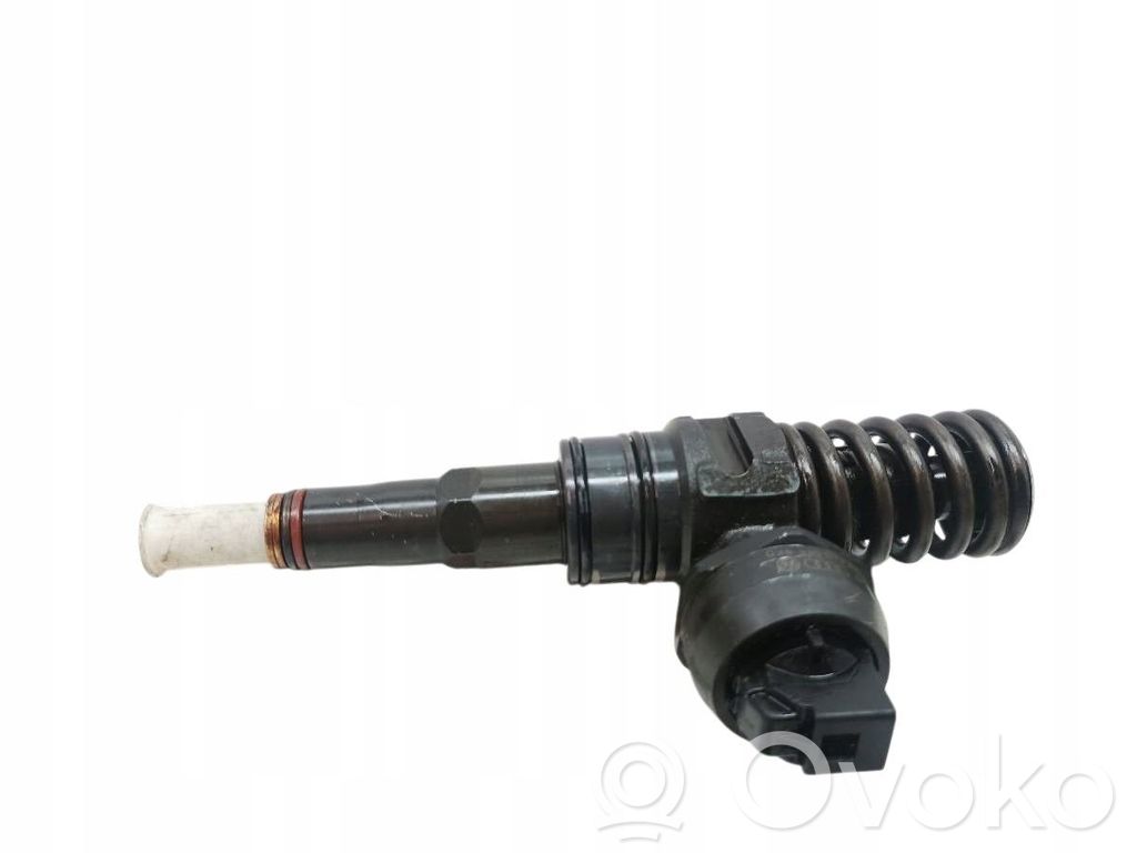 Volkswagen Touran I Injector combustibil 