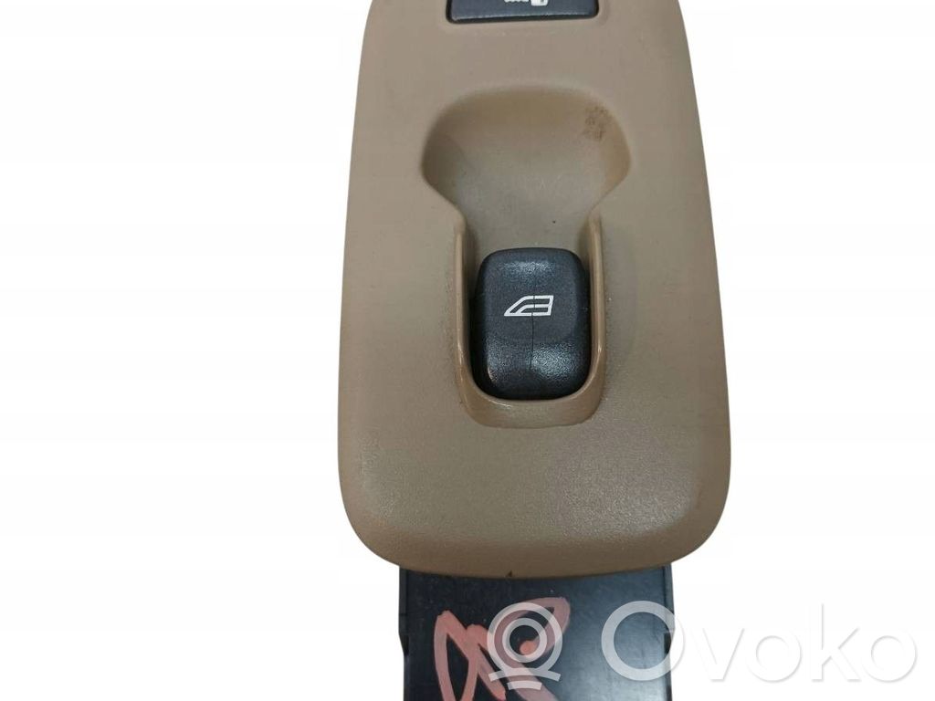 Volvo XC90 Quarter vent window switch 