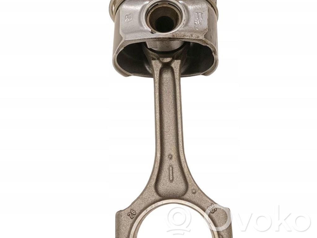 Volvo V40 Piston with connecting rod 