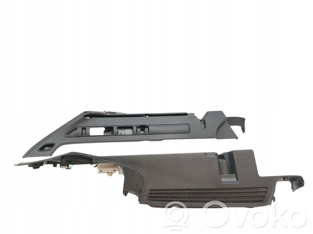 Skoda Superb B8 (3V) Inne części wnętrza samochodu 