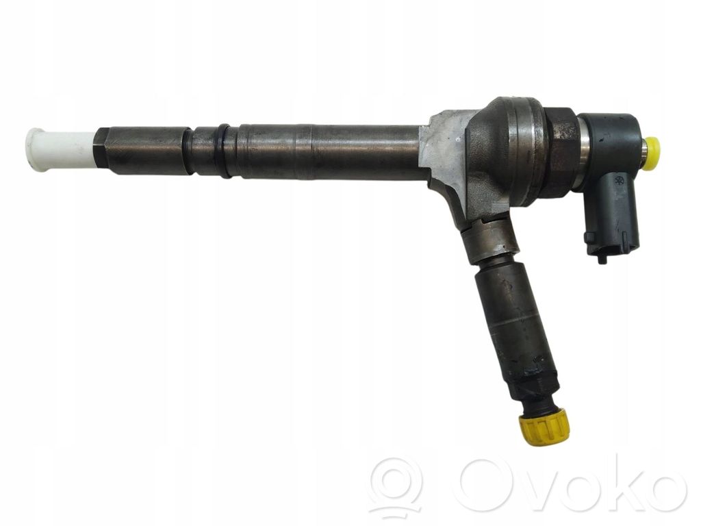 Opel Astra H Fuel injector 