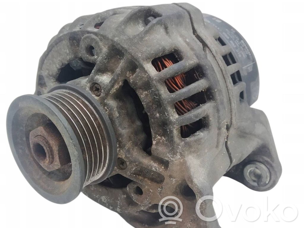 Volkswagen PASSAT B5 Alternador 