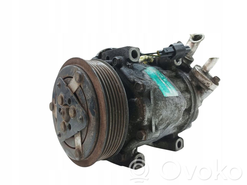 Ford C-MAX I Air conditioning (A/C) compressor (pump) 