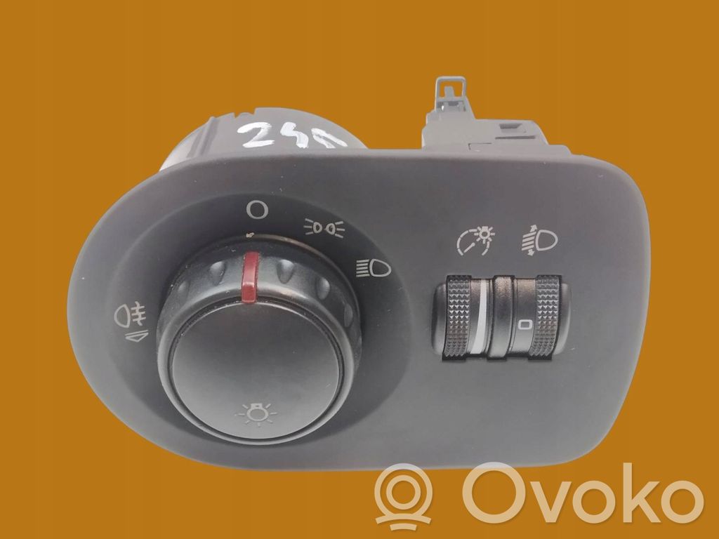 Seat Leon (1P) Interruptor de luz 