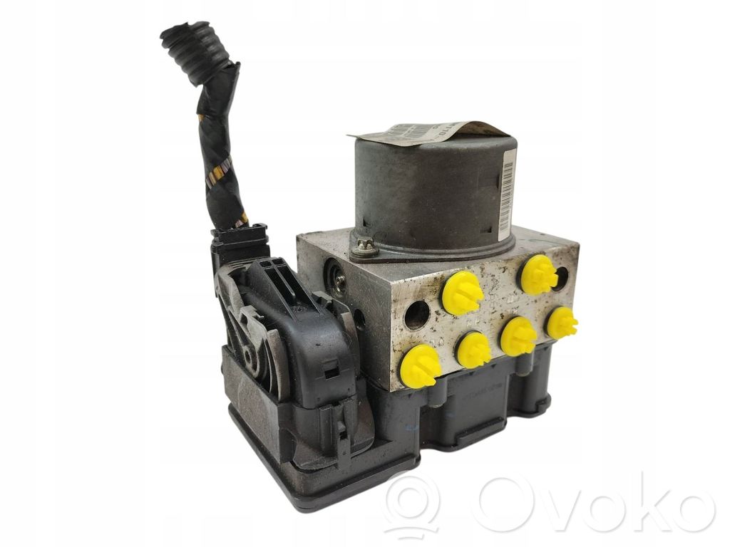 Bomba de ABS   6G912M110AG