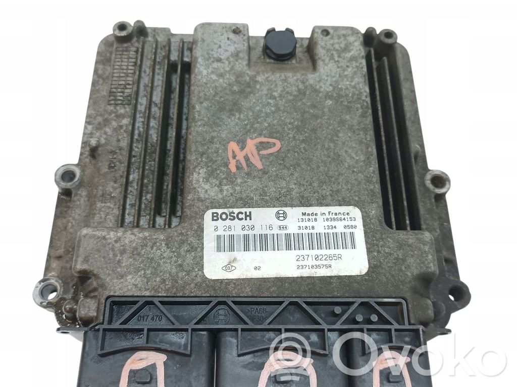 Renault Master III Engine control unit/module 