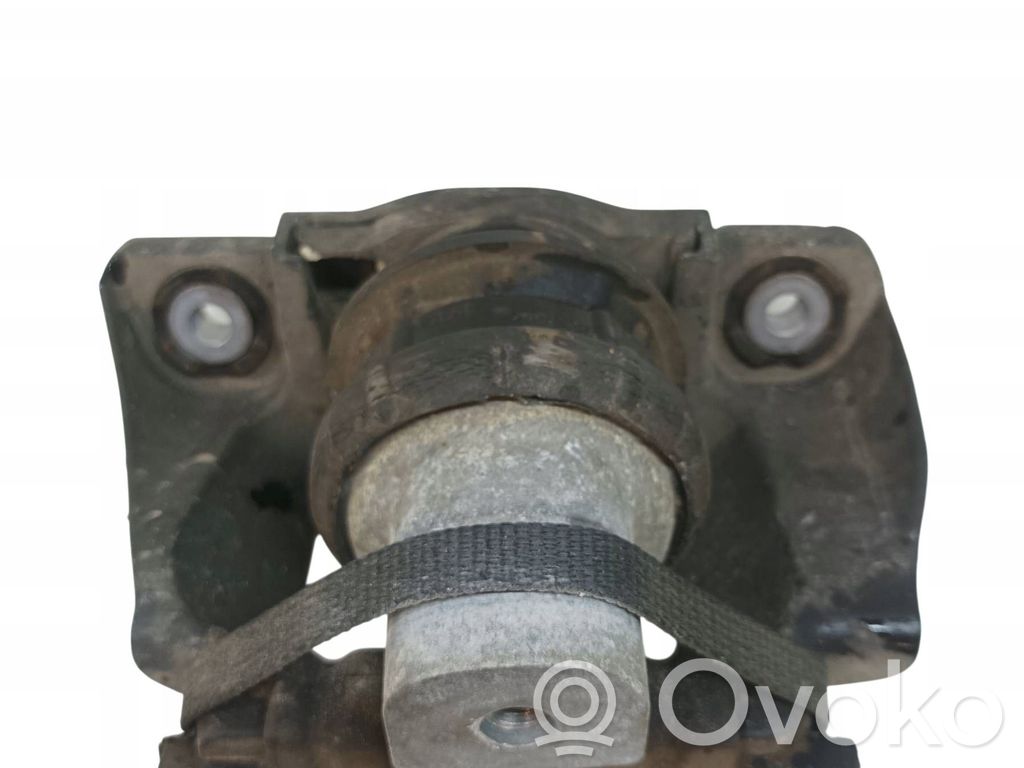 Volvo XC90 Engine mount vacuum valve 
