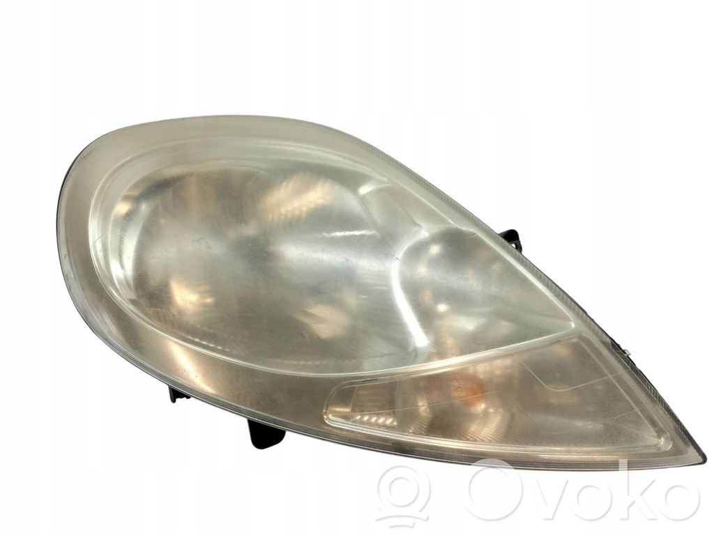 Opel Vivaro Headlight/headlamp 