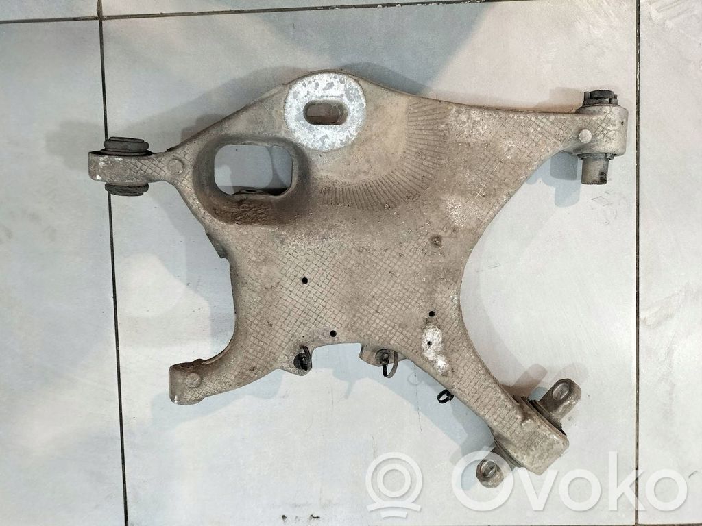 Volvo V60 Другая деталь дна 