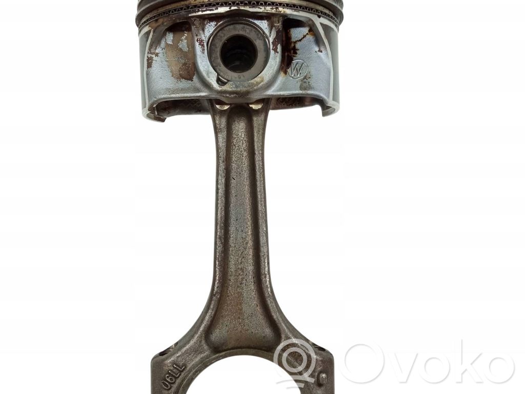 Audi Q2 - Piston avec bielle 