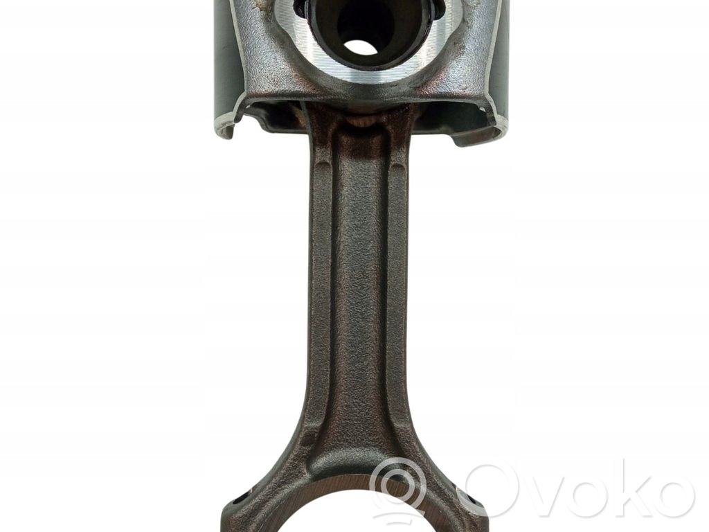 Hyundai i30 Piston avec bielle 