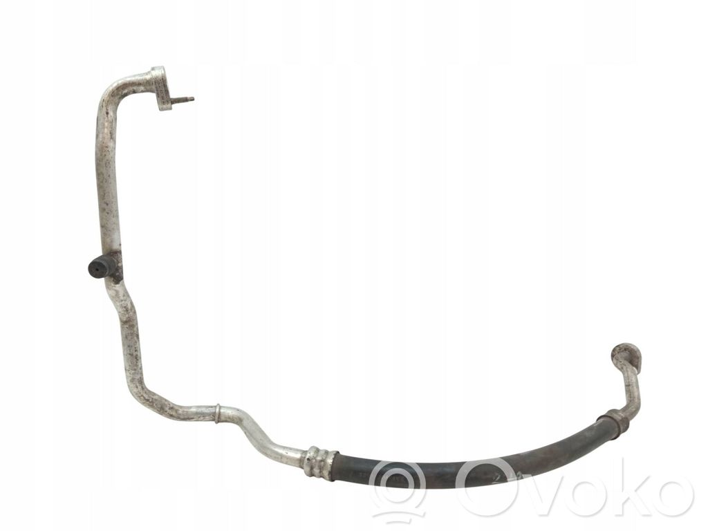 Ilmastointilaitteen putki (A/C)   5Q0820743C