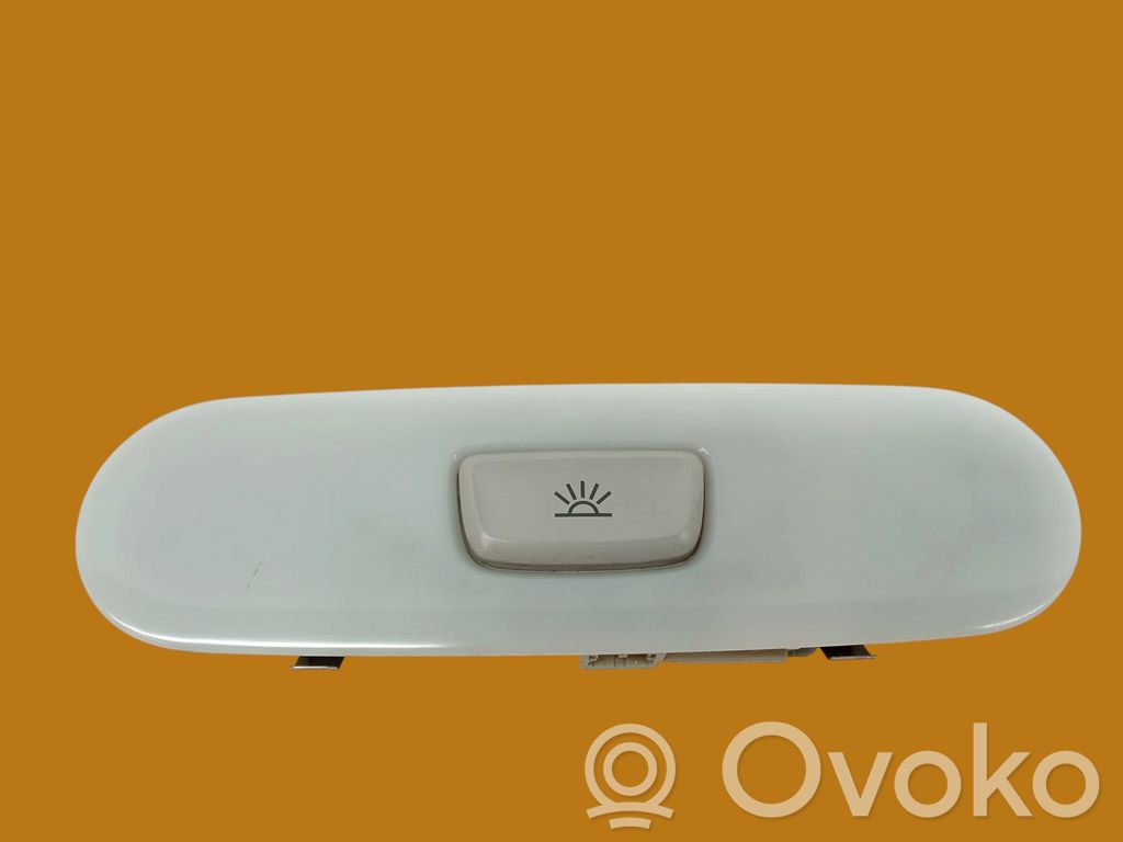 Audi A4 S4 B8 8K Takaistuimen valo 