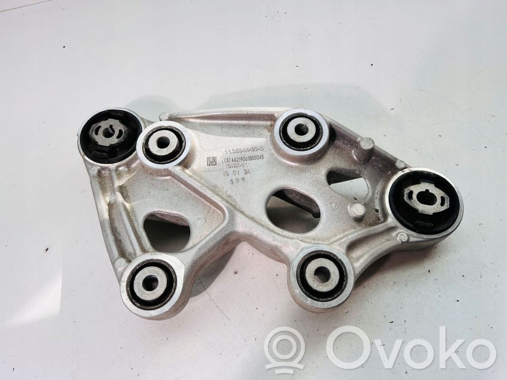 Engine mount bracket   113584600B,100761800J,103735700G