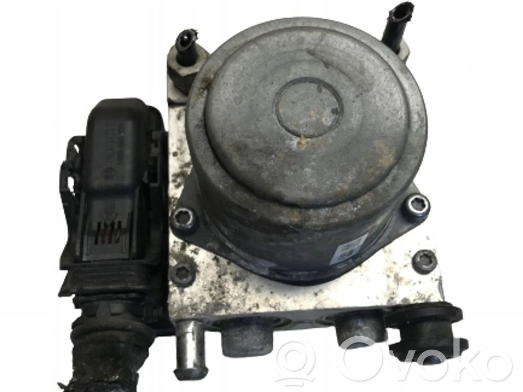 Opel Insignia A ABS-pumppu 