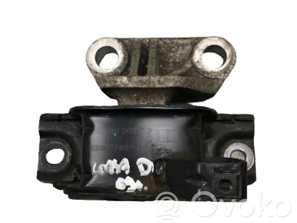 Opel Corsa D Engine mount bracket 