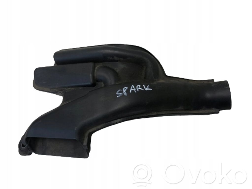 Chevrolet Spark Rezonator / Dolot powietrza 