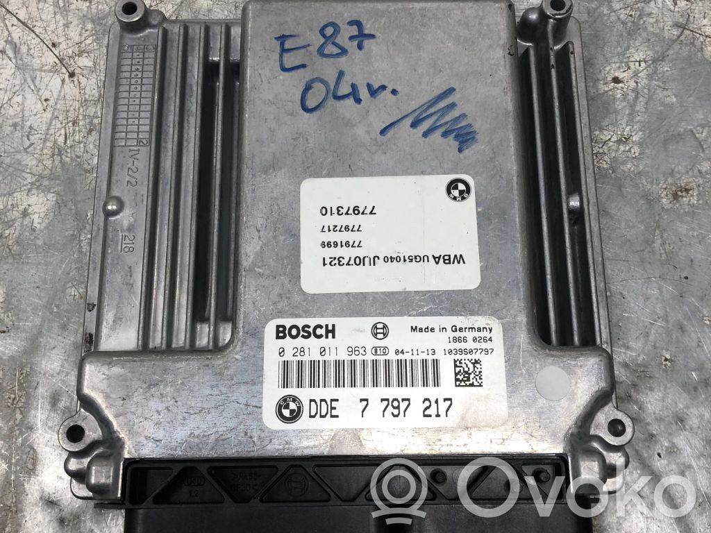 BMW 1 E81 E87 Engine control unit/module ECU 