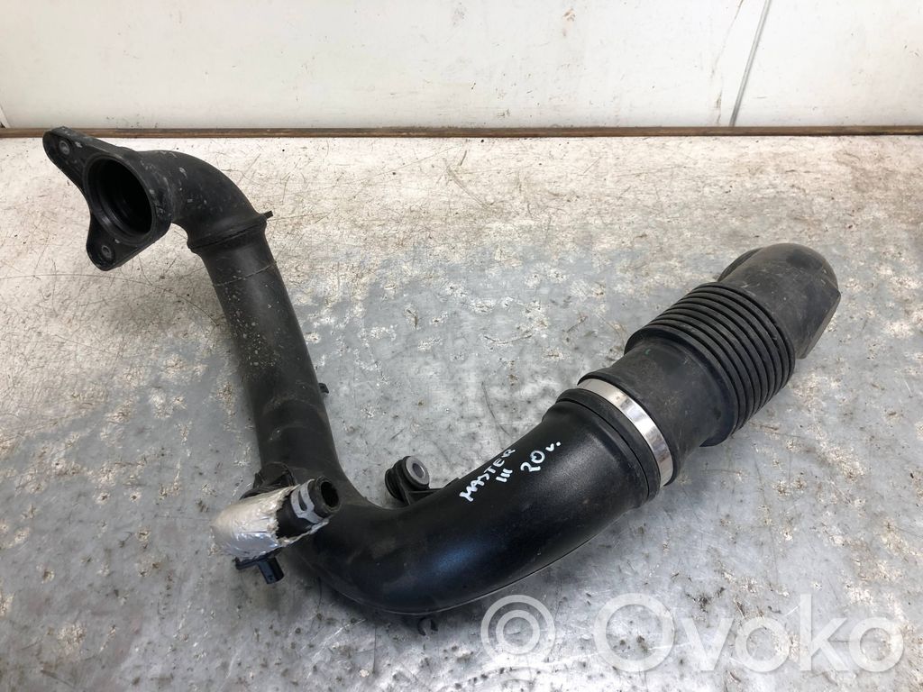 Renault Master III Furtun/conductă intercooler 