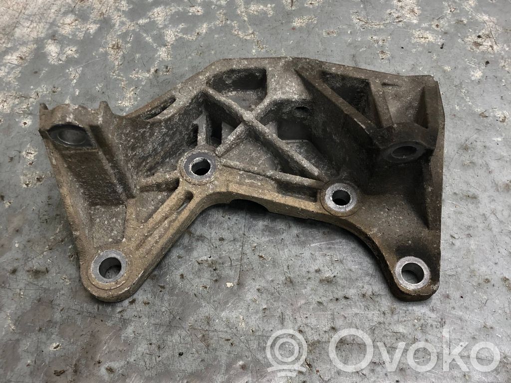 Ford Transit Gearbox mounting bracket 
