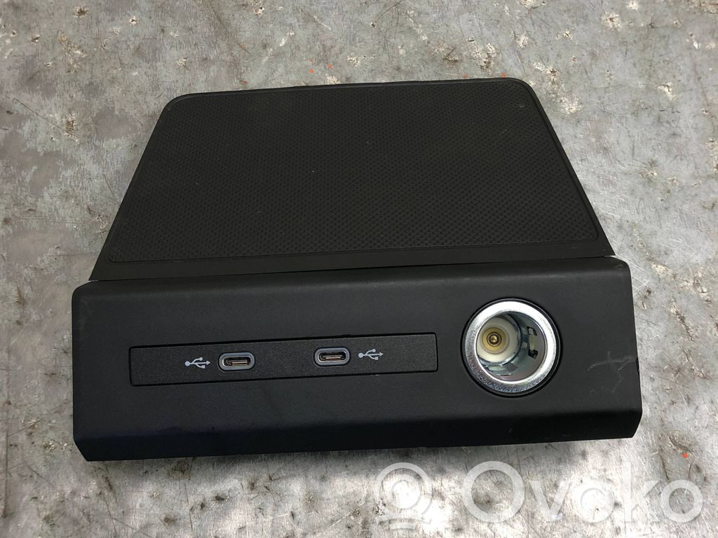 Audi Q4 e-tron USB socket connector 