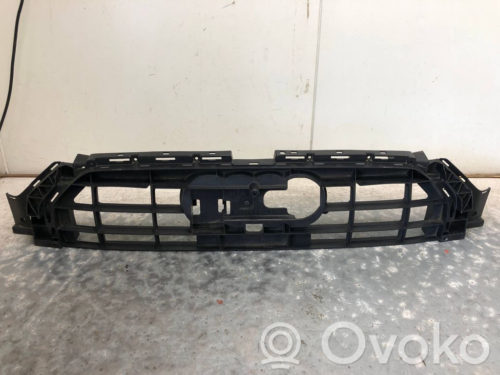 Audi A6 S6 C7 4G Front bumper upper radiator grill 