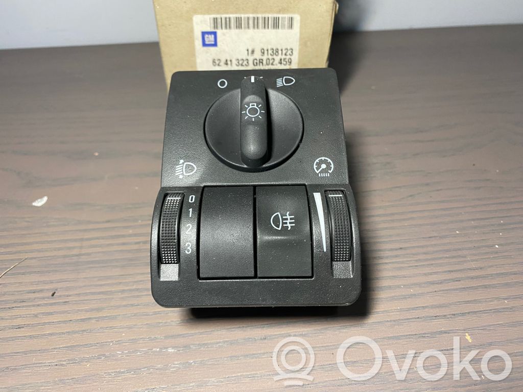Light switch   9138123,9116612