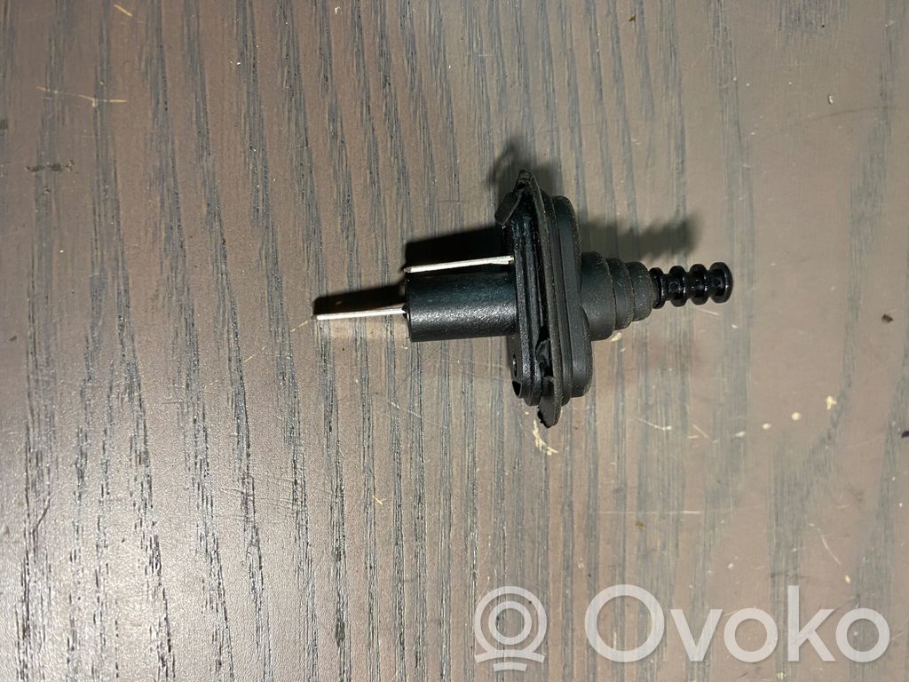 Fiat Ulysse Czujnik otwarcia maski przedniej 