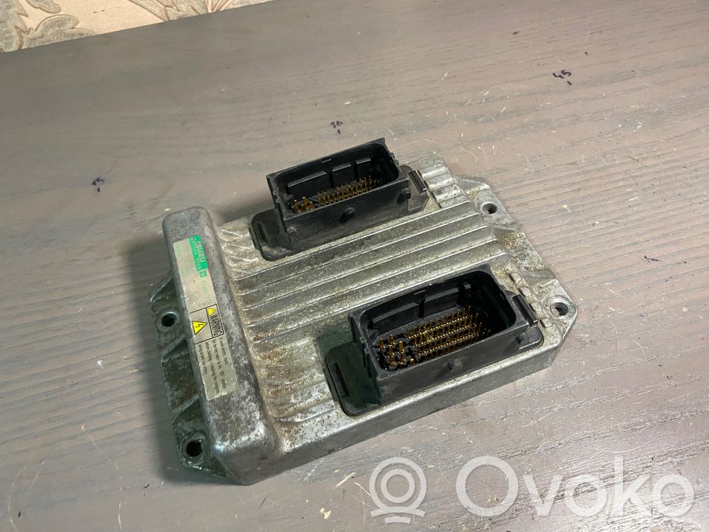 Opel Combo C Engine control unit/module 