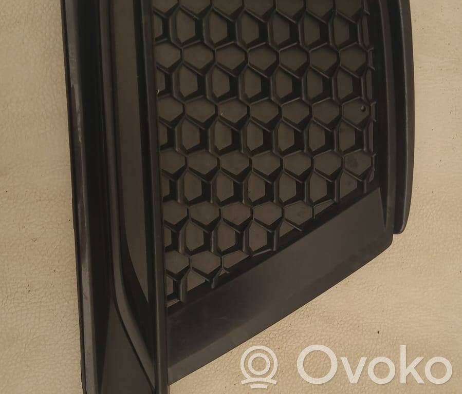 Audi A1 Front bumper lower grill 