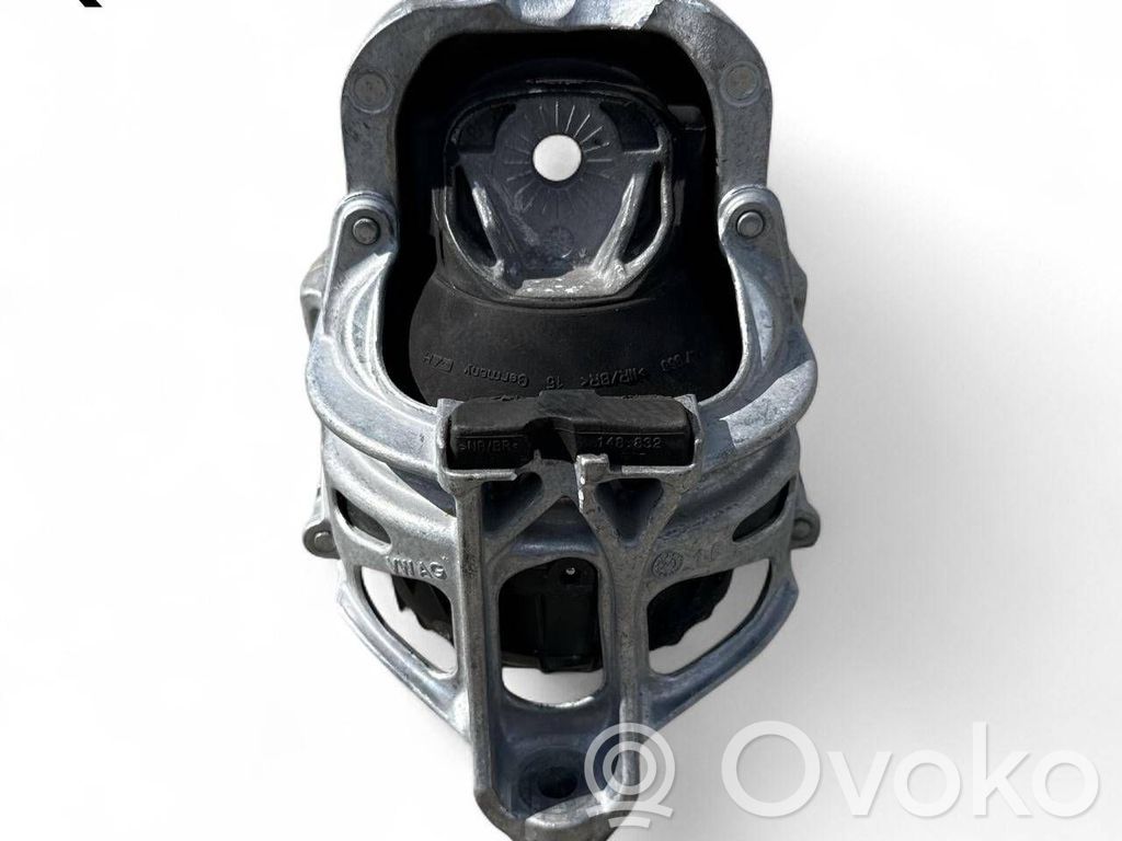 Audi Q7 4M Engine mount vacuum valve 