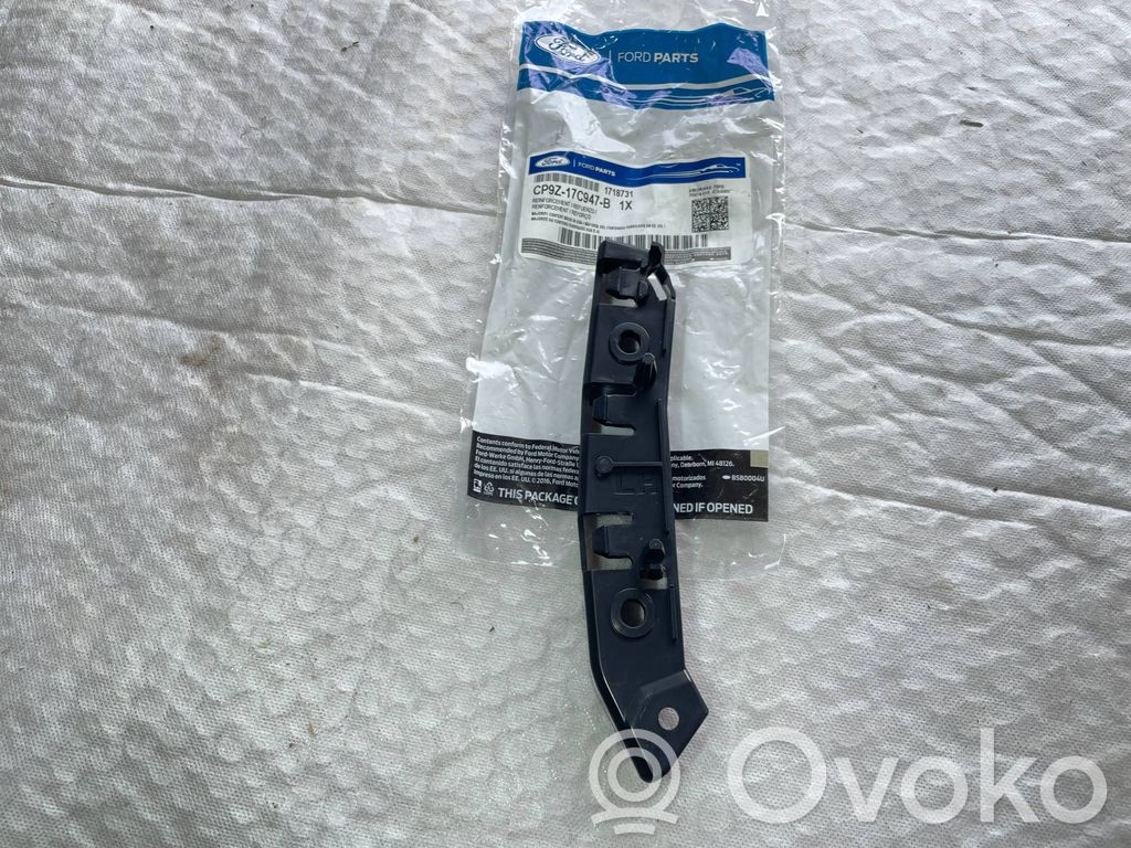 Ford Focus Front bumper mounting bracket 
