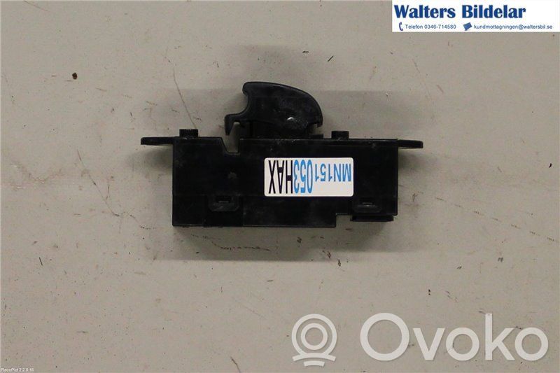 Mitsubishi Lancer Electric window control switch 