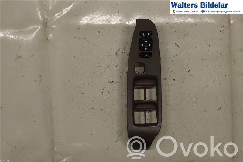 Wing mirror switch