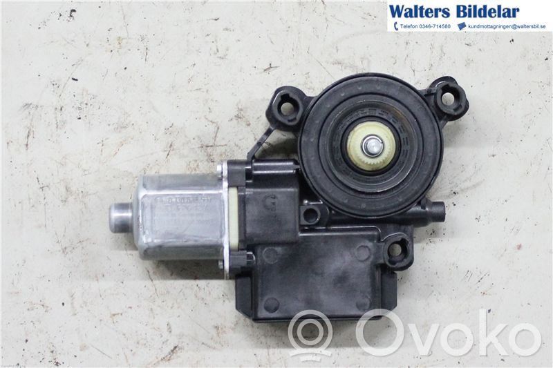 Volkswagen Polo V 6R Silnik regulatora szyby drzwi przednich 