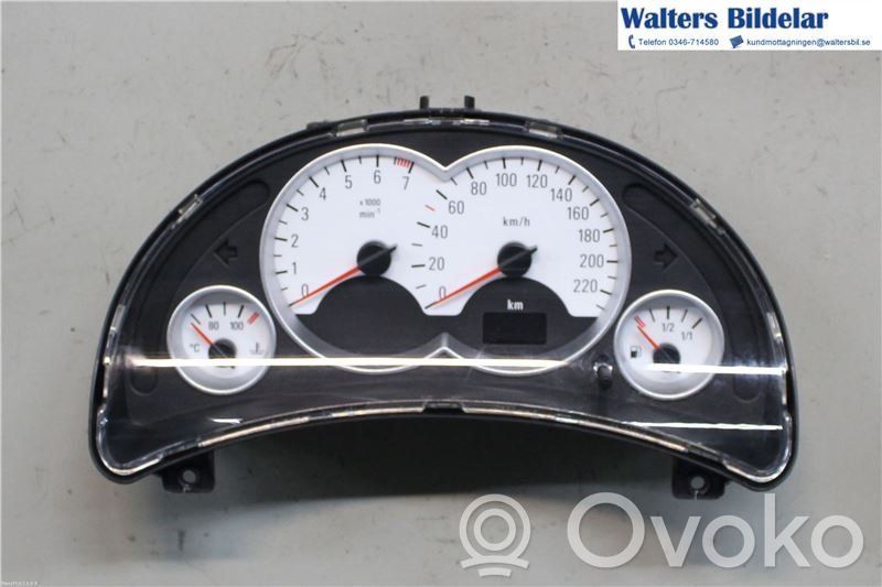 Opel Corsa C Speedometer (instrument cluster) 
