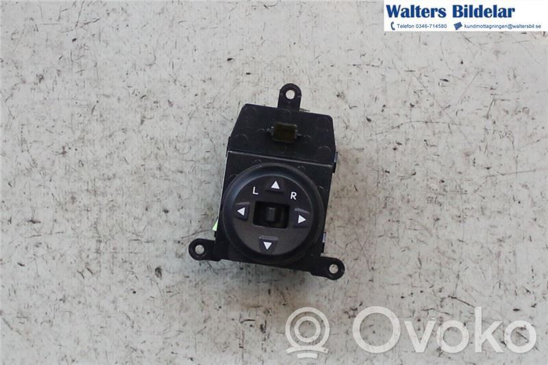 KIA Rio Wing mirror switch 