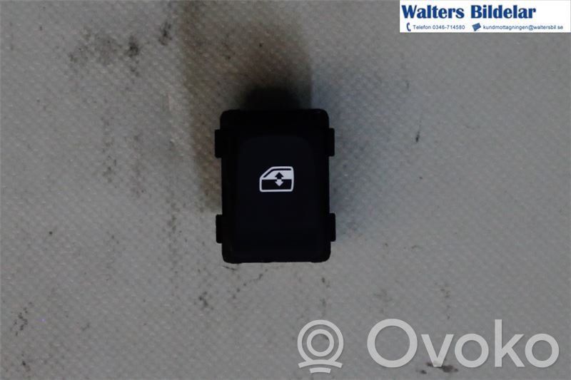Audi A3 S3 8V Electric window control switch 