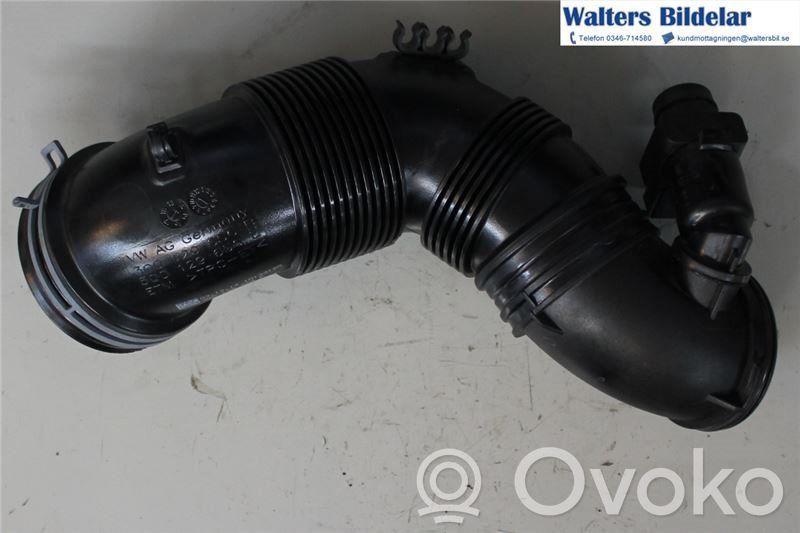 Volkswagen PASSAT B8 Rura / Wąż dolotowy powietrza 