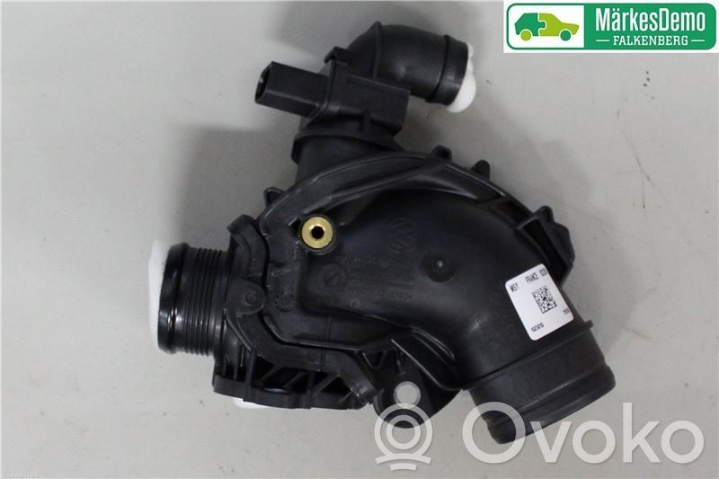 Audi A4 S4 B9 8W Wąż / Rura intercoolera 