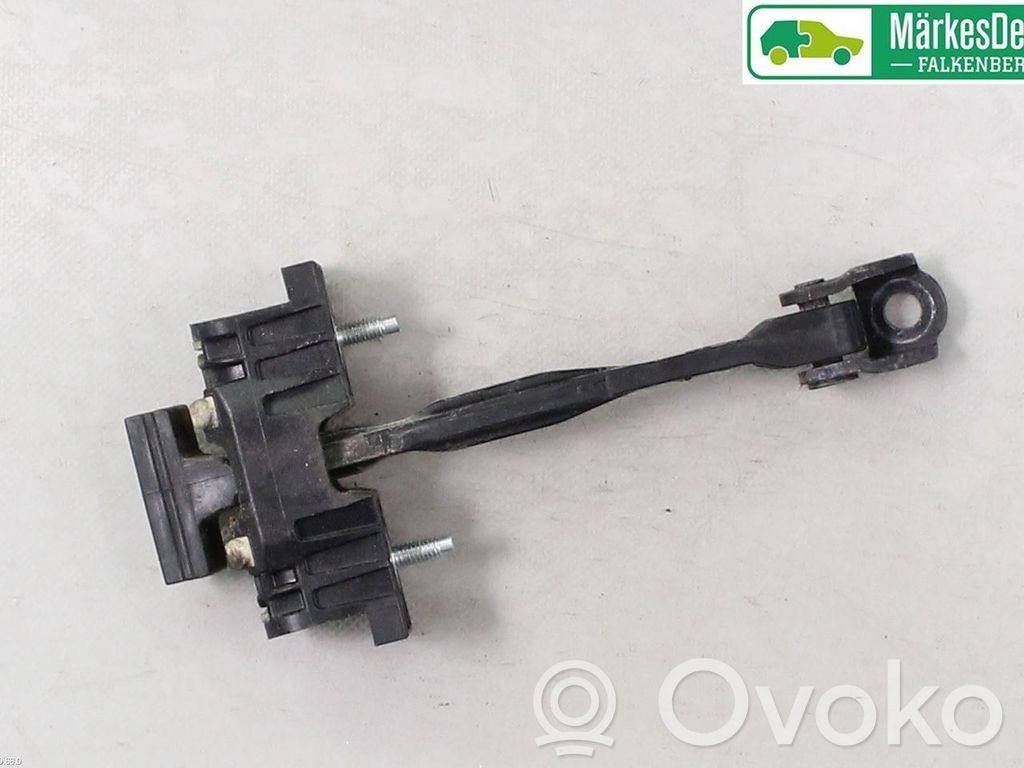 Saab 9-5 Takaoven pidätin 