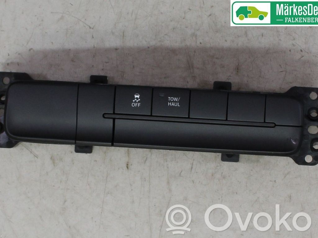 Interrupteur / bouton multifonctionnel   P56054468AA,P56054468AA