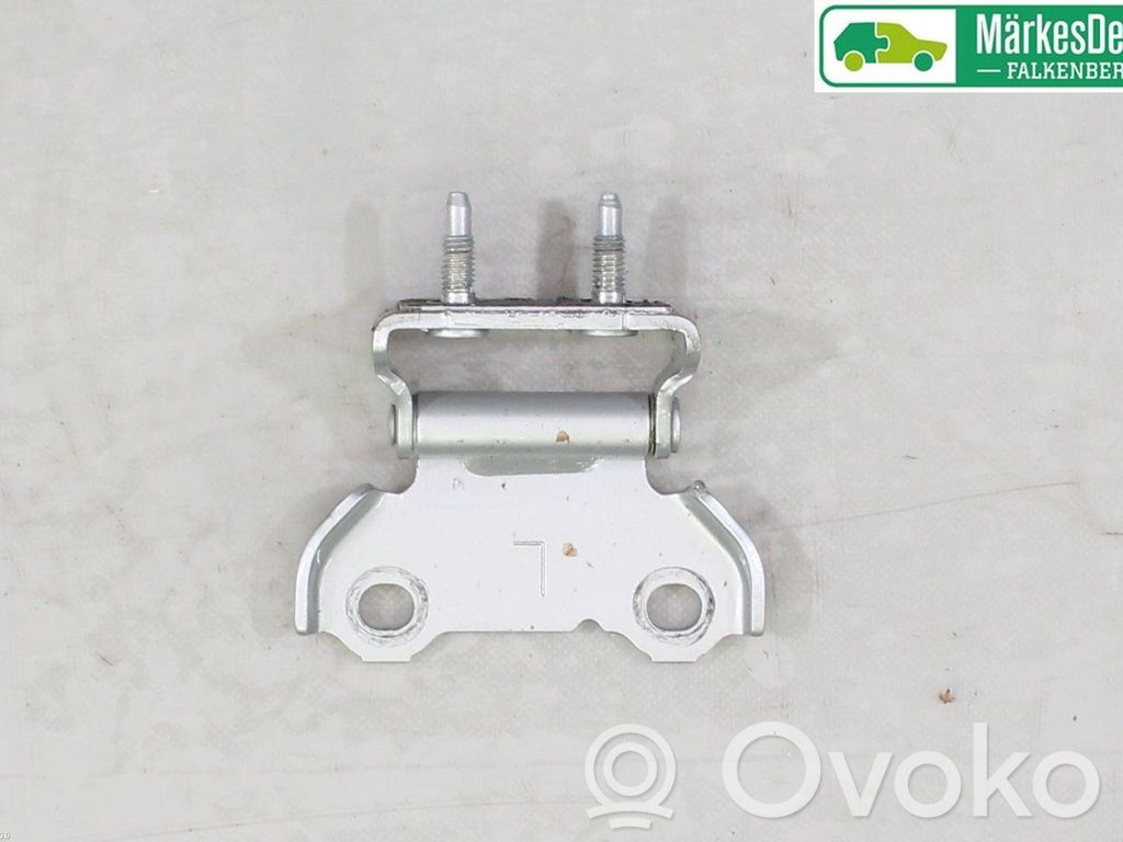 Tailgate/trunk/boot hinge