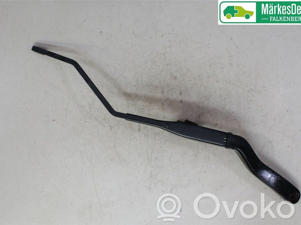 Dodge RAM Front wiper blade arm 