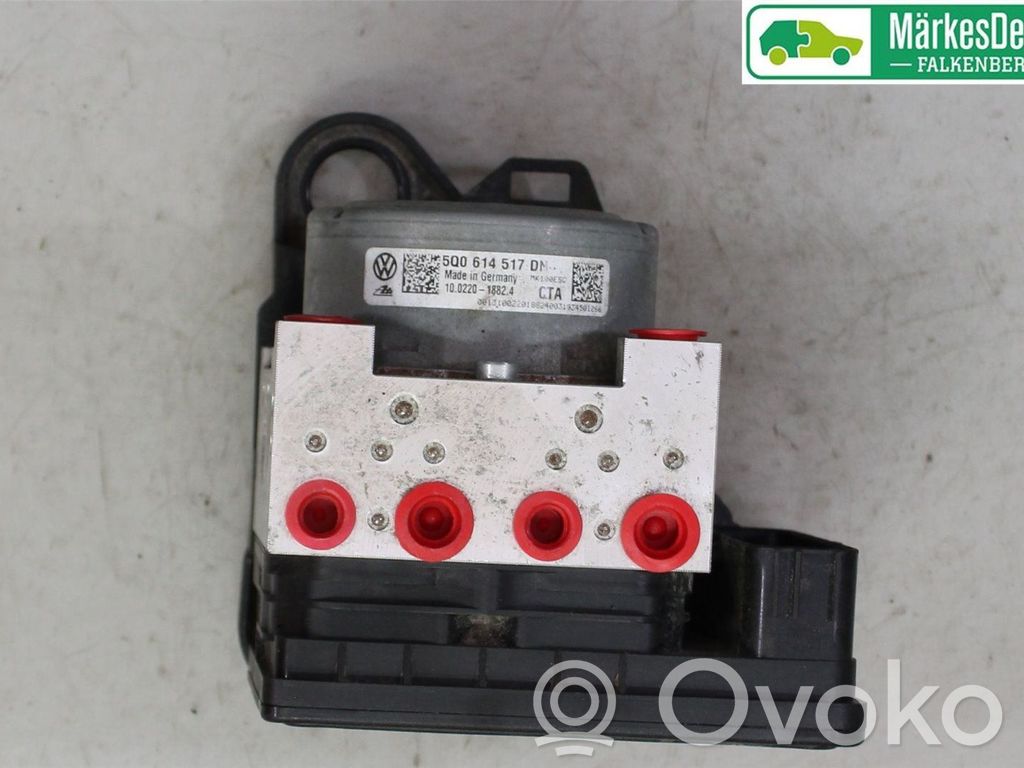 Volkswagen PASSAT B8 ABS Pump 