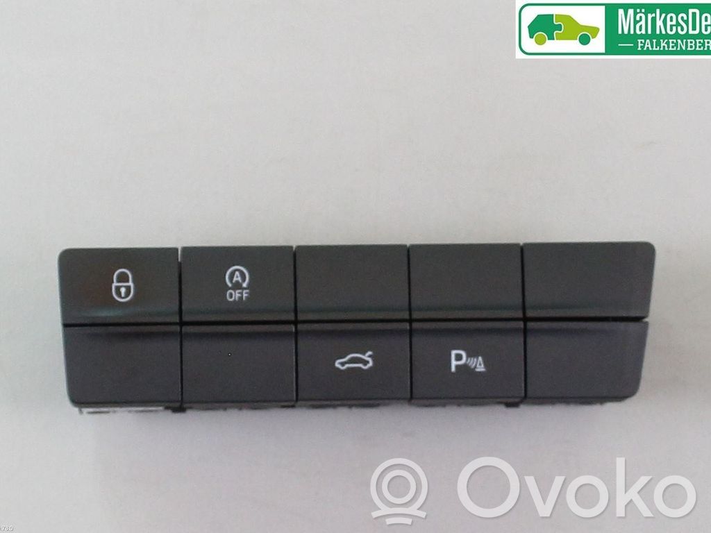 Skoda Octavia Mk4 Interruptor del sensor de aparcamiento (PDC) 