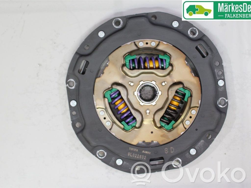 Toyota C-HR I Clutch pressure plate 