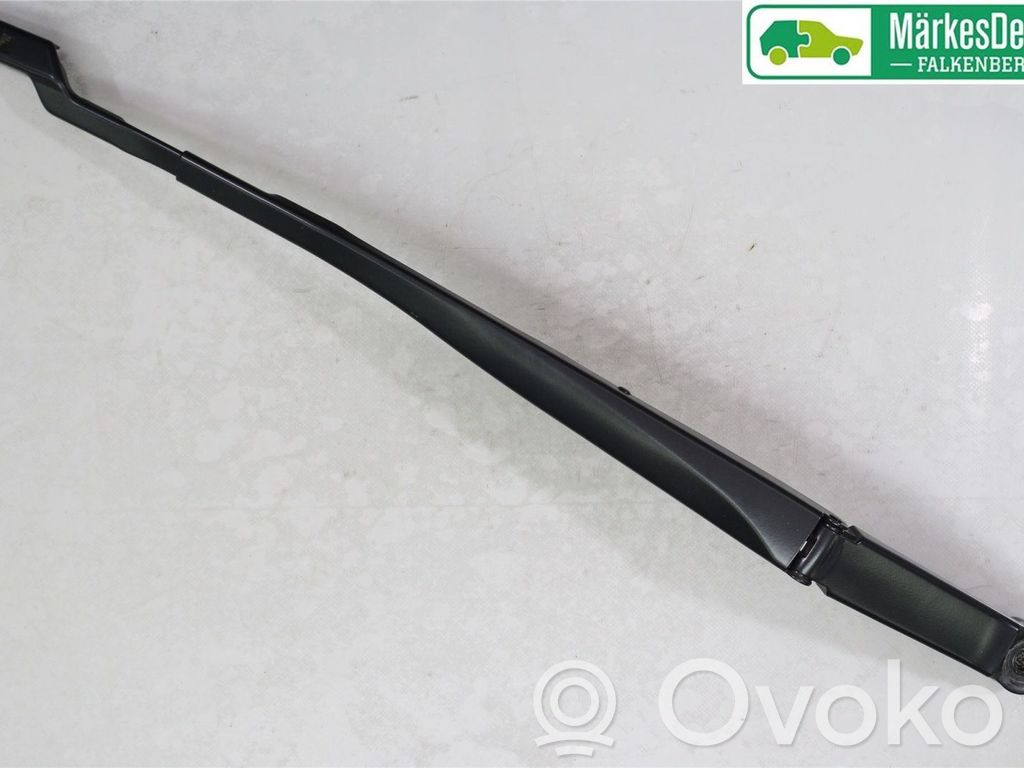 Toyota C-HR I Front wiper blade arm 
