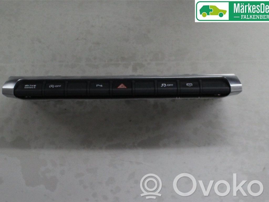 Audi A3 S3 8V Botón interruptor de luz de peligro 