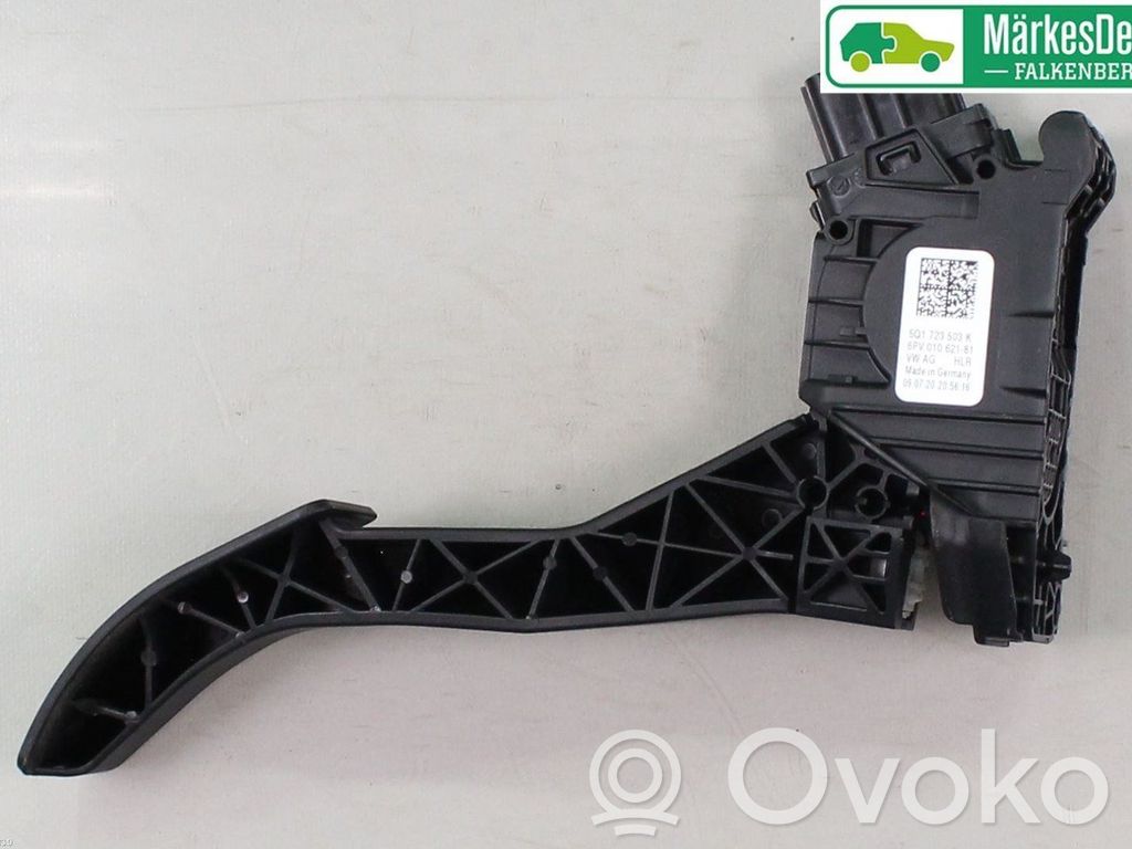 Volkswagen Golf VIII Pedał gazu / przyspieszenia 